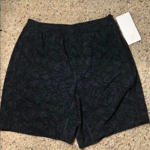 Lulu lemon men's pace breaker shorts